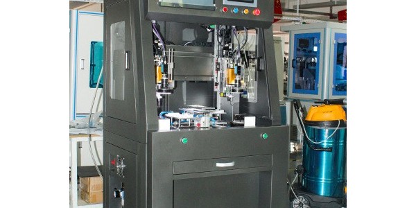 自動擰螺絲機使用時需要注意事宜？-堅豐股份